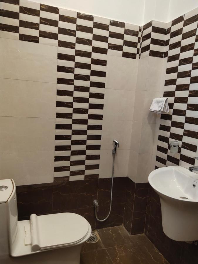 Hotel The Shree Jee Palace Mirzāpur Exteriör bild