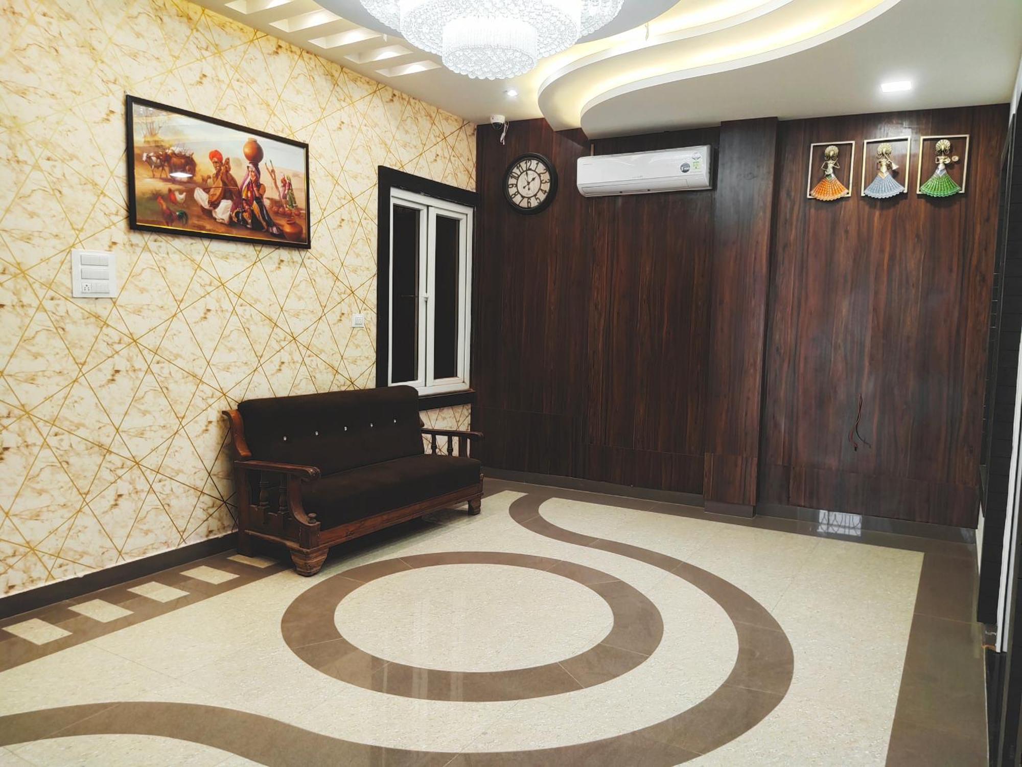 Hotel The Shree Jee Palace Mirzāpur Exteriör bild